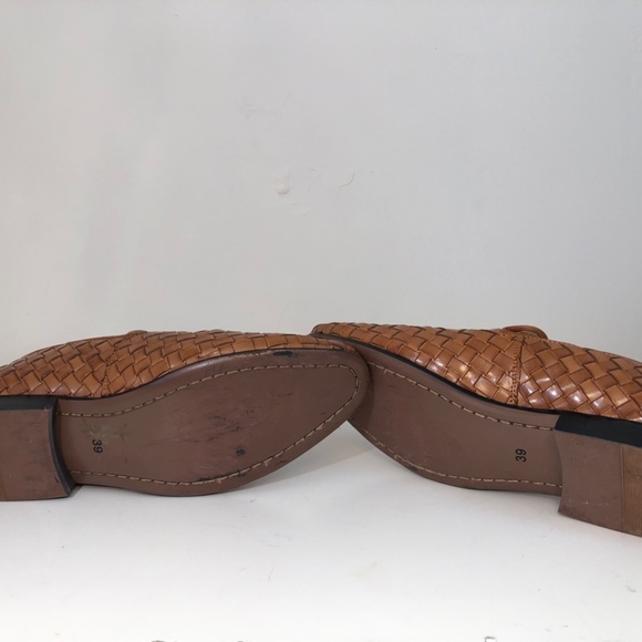 Unisex Tan Braided Leather Loafers Size 39